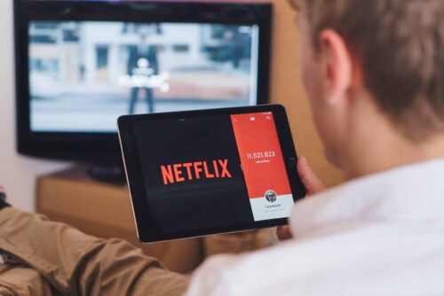 Cara-Berlangganan-Netflix-Gratis-dan-Username-Dan-Password-Netflix-Premium-scaled
